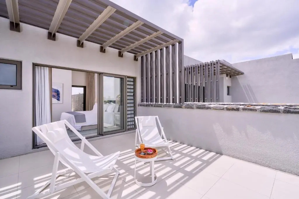 Les Estivales Beachfront Apartments & Penthouses by LOV Mauritius