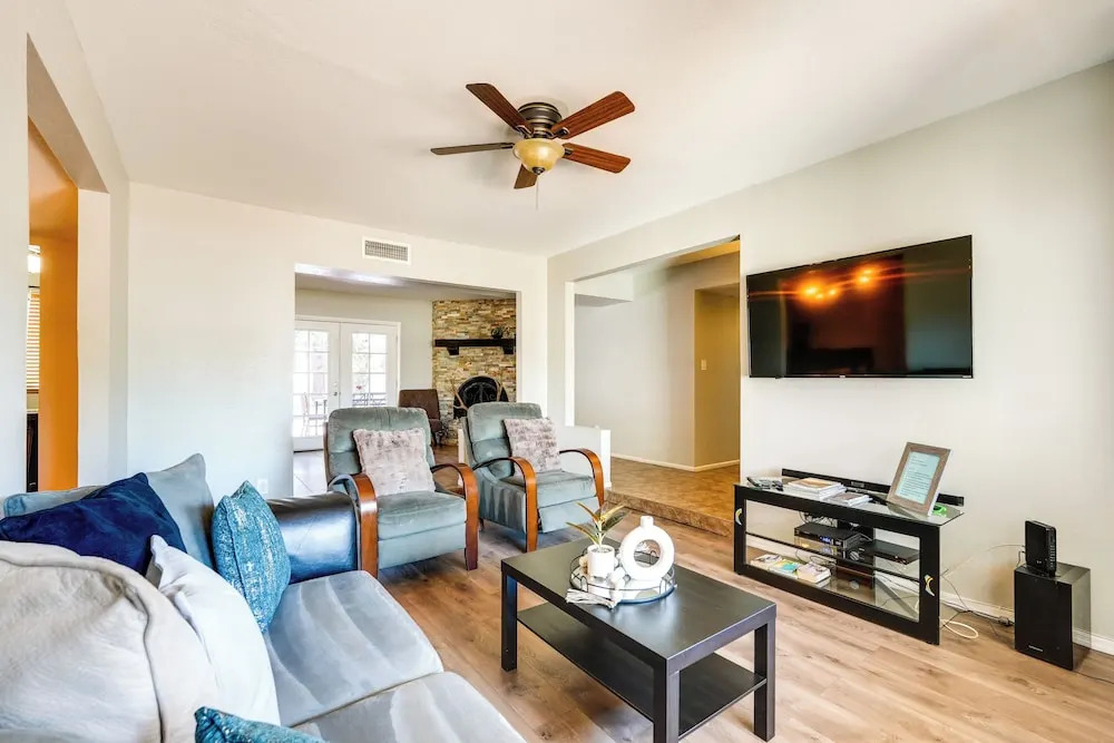 Phoenix Home w/ Pool, Near Golf, Hiking & More!