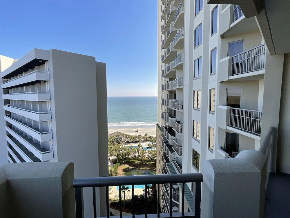 1107 Royale Palms 3 Bedroom Condo
