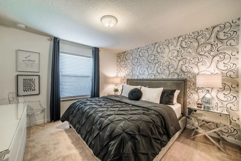 Windsor at Westside 8861 - Six Bedroom Villa with Private Pool