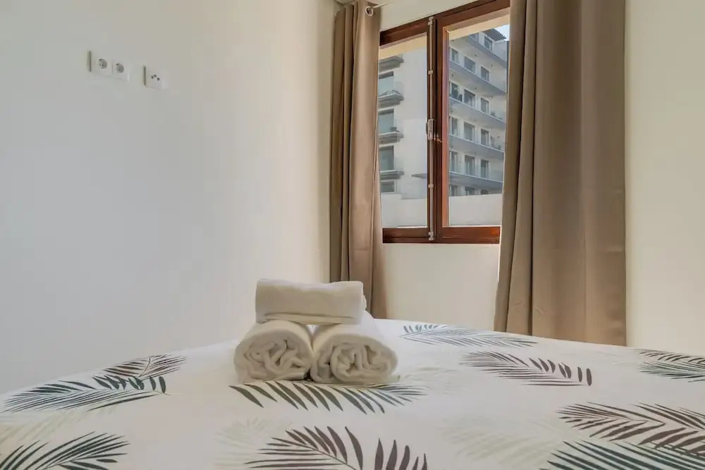 Carlos Apartment