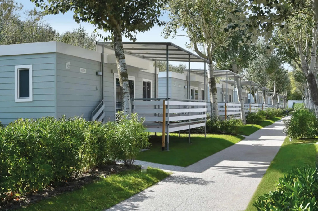 Isamar Holiday Village