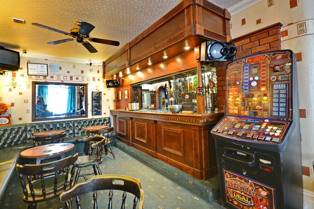 Royal Oakwell Hotel