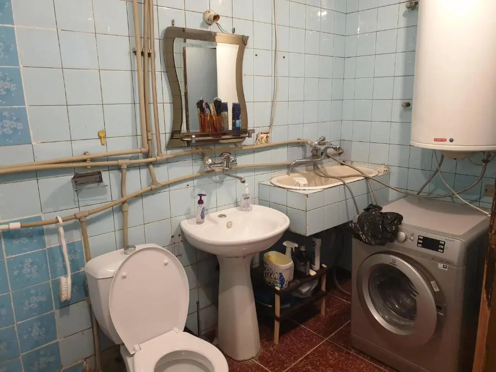 30 Elene Akhvlediani St, Tbilisi