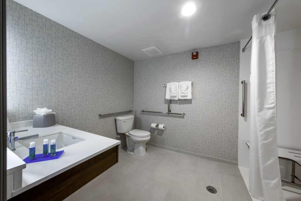 Holiday Inn Express & Suites - Staunton by IHG