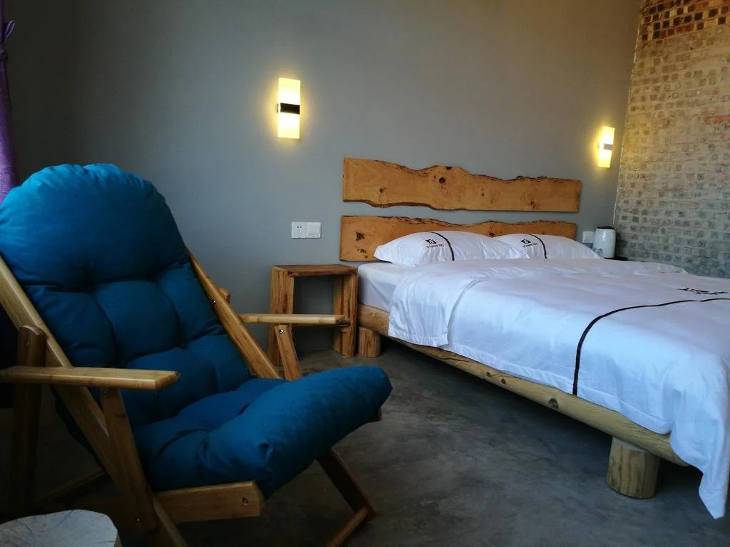 Dali Rose Flower Inn