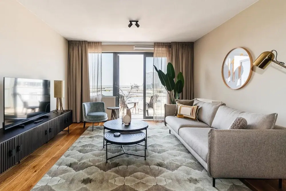 Lovely Apartment by the Beach