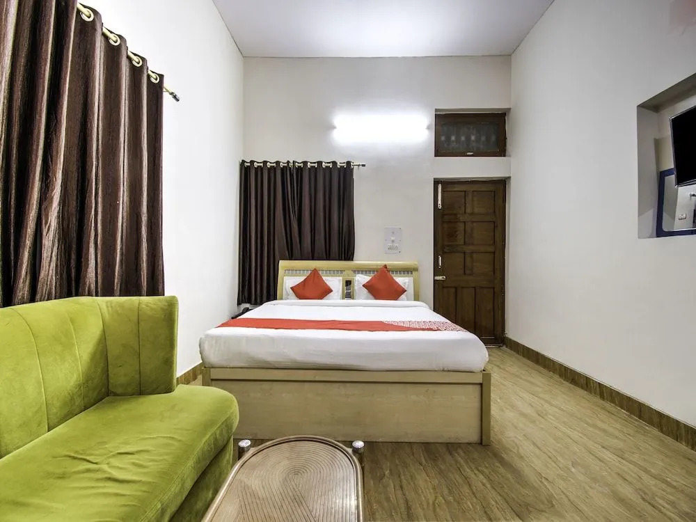 OYO Flagship 23420 Patliputra Heritage Guest House
