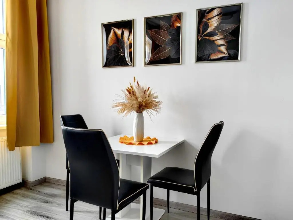 Adonis Apartment