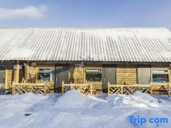 Zai Shan Jian Ye Homestay (Kanas Scenic Area)