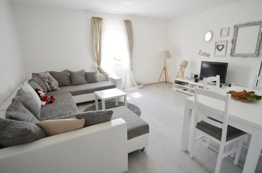 Kate in Rovinj With 1 Bedrooms and 1 Bathrooms