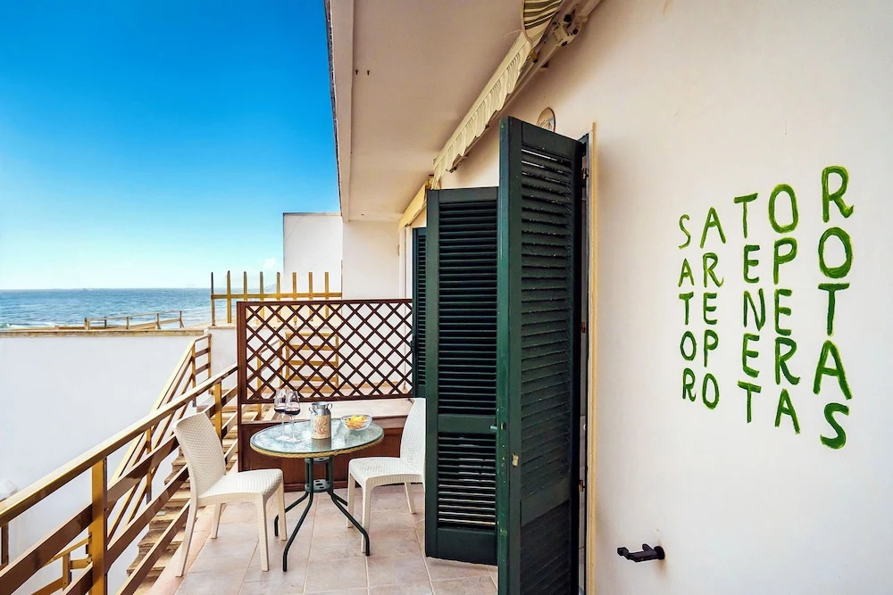 Riva Di Mare Apartment Near The Sea