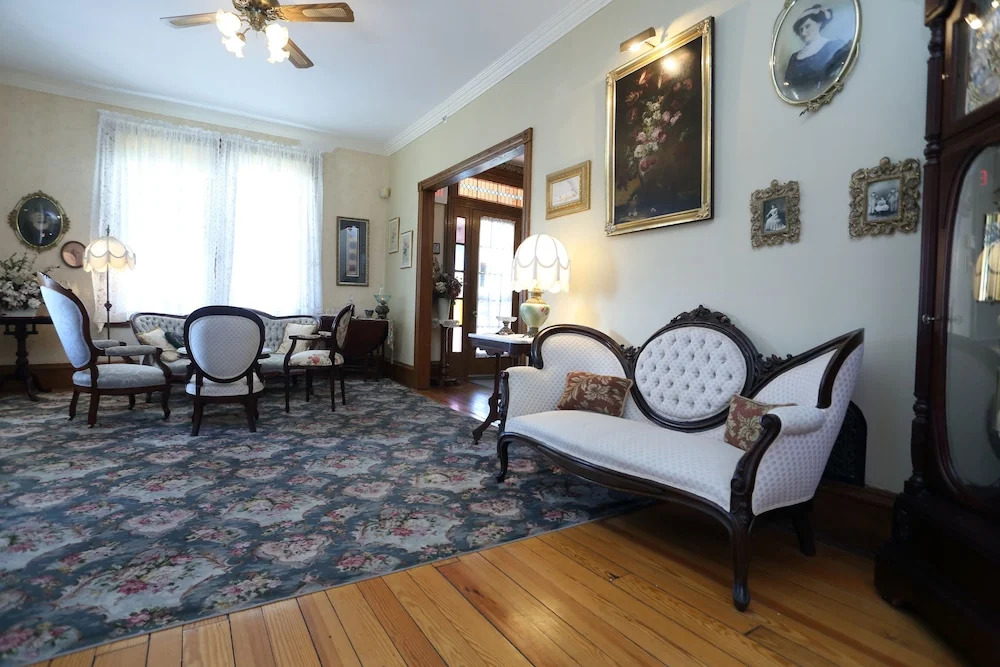 Beauclaires Bed & Breakfast