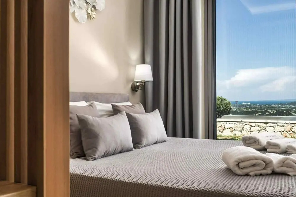 Pietra Cave Suite With Private Pool