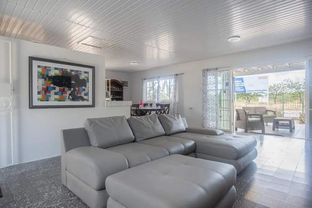 Aruban Home Close to Beach