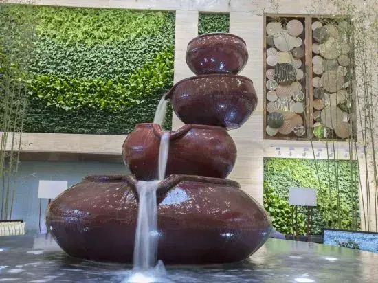 Dubai Hotel