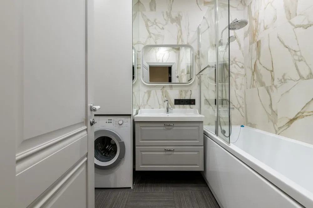 Apartments B. Sampsonievsky 4-6
