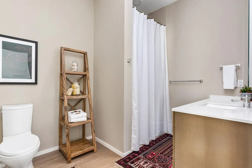 Lllume New Green Community Poolside End Unit 1 Bedroom Condo