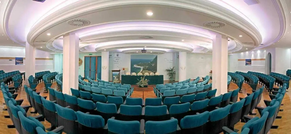 SeeBay Hotel