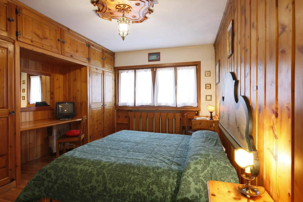 Hotel Corona
