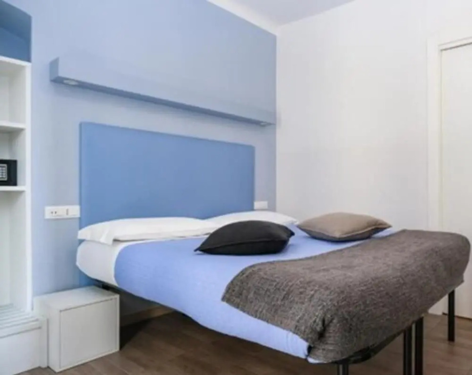 Lia Rooms