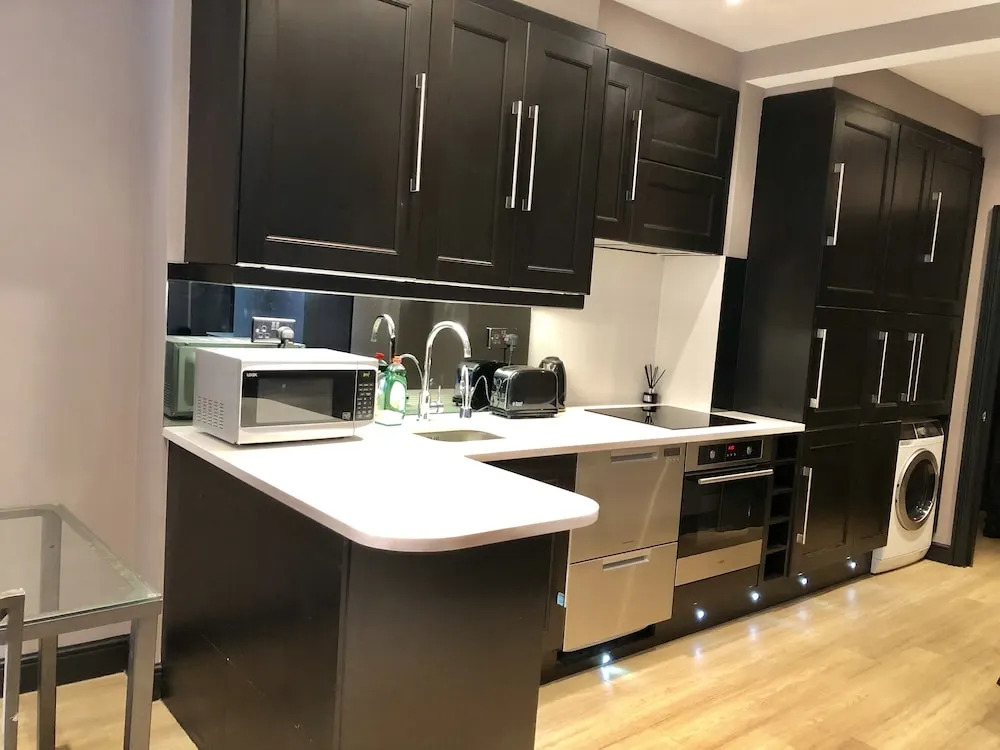 Claverton Street Apartment