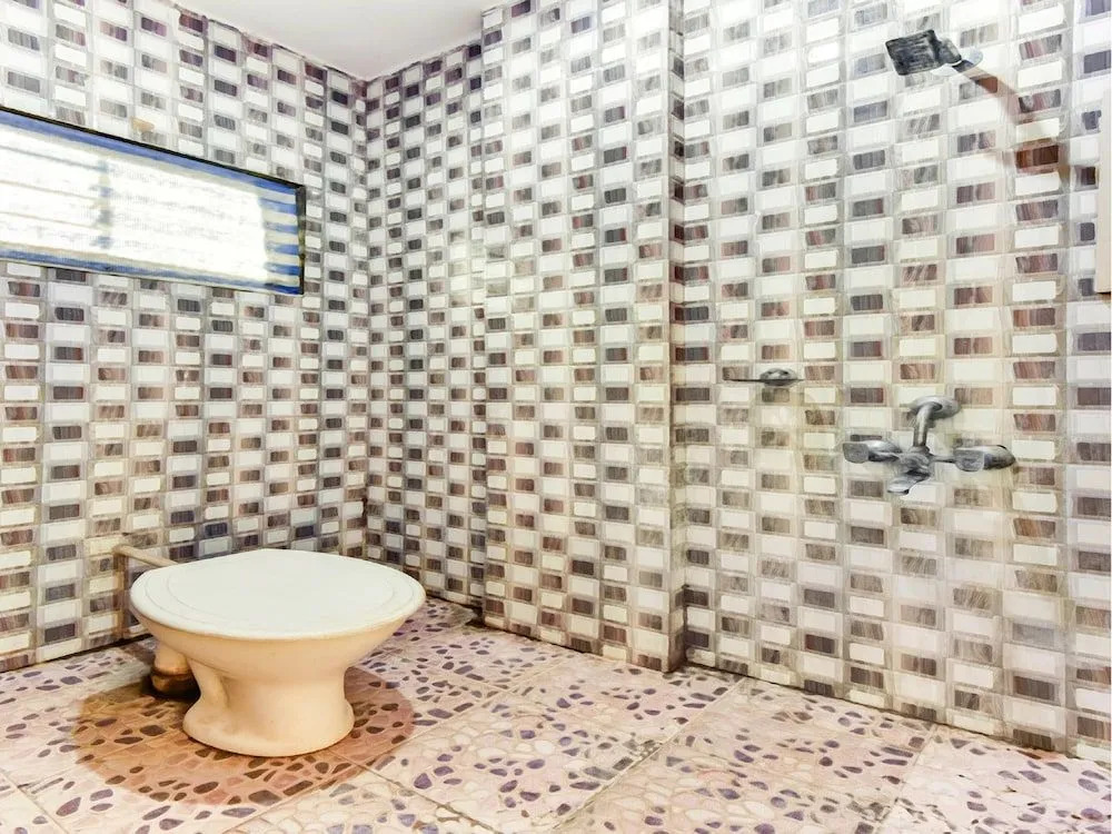 SPOT ON 40292 Hotel Shangrila Inn