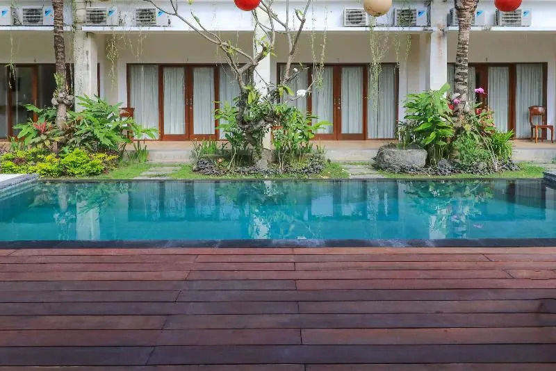 D'uma Residence Hotel by Zuzu