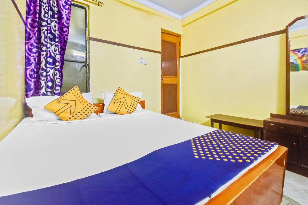 SPOT ON 60694 Hotel Plaza Lodge