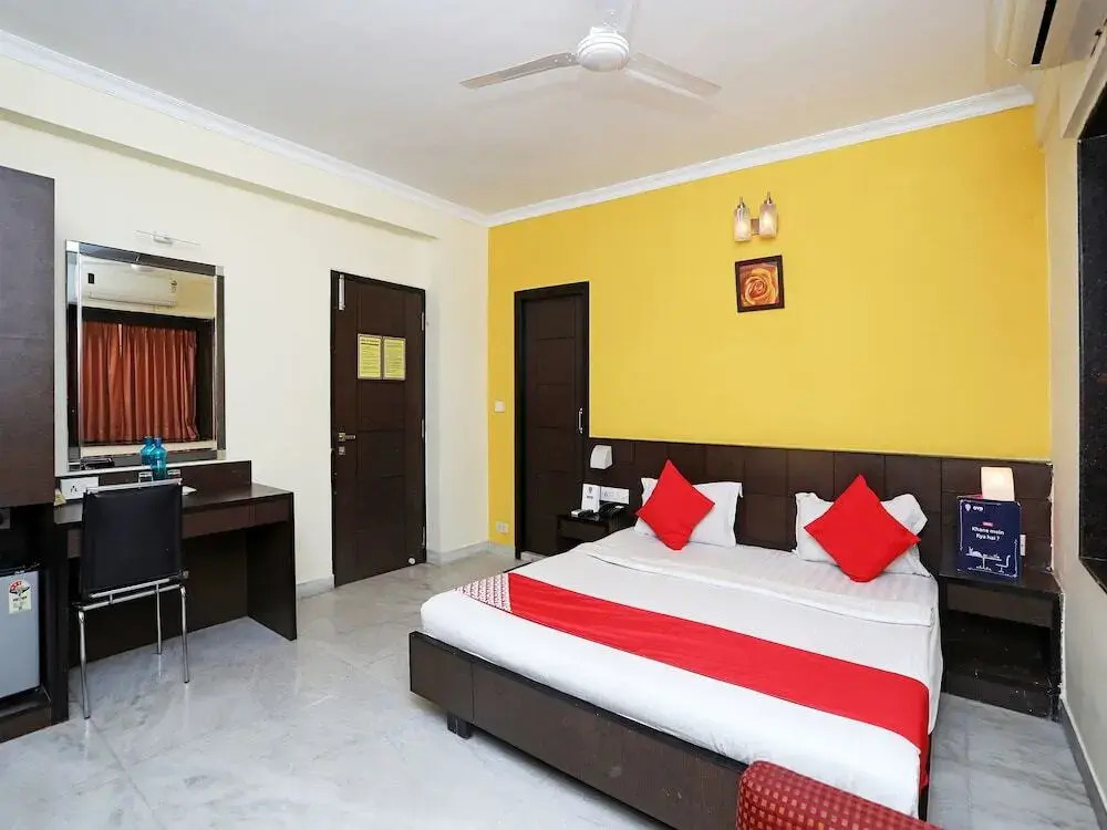 Hotel Arya International