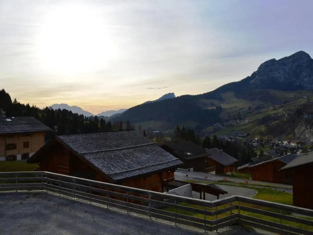Appartement skis aux pieds 6 pers, balcon sud, garage, ménage inclus, - FR-1-241-171