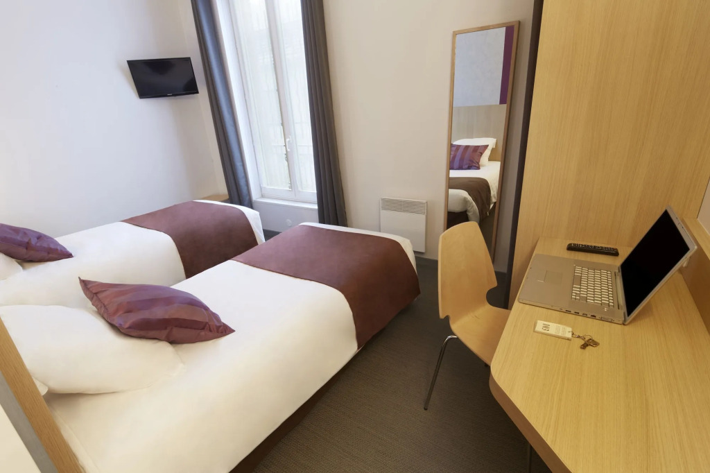 Hotel Paris Villette