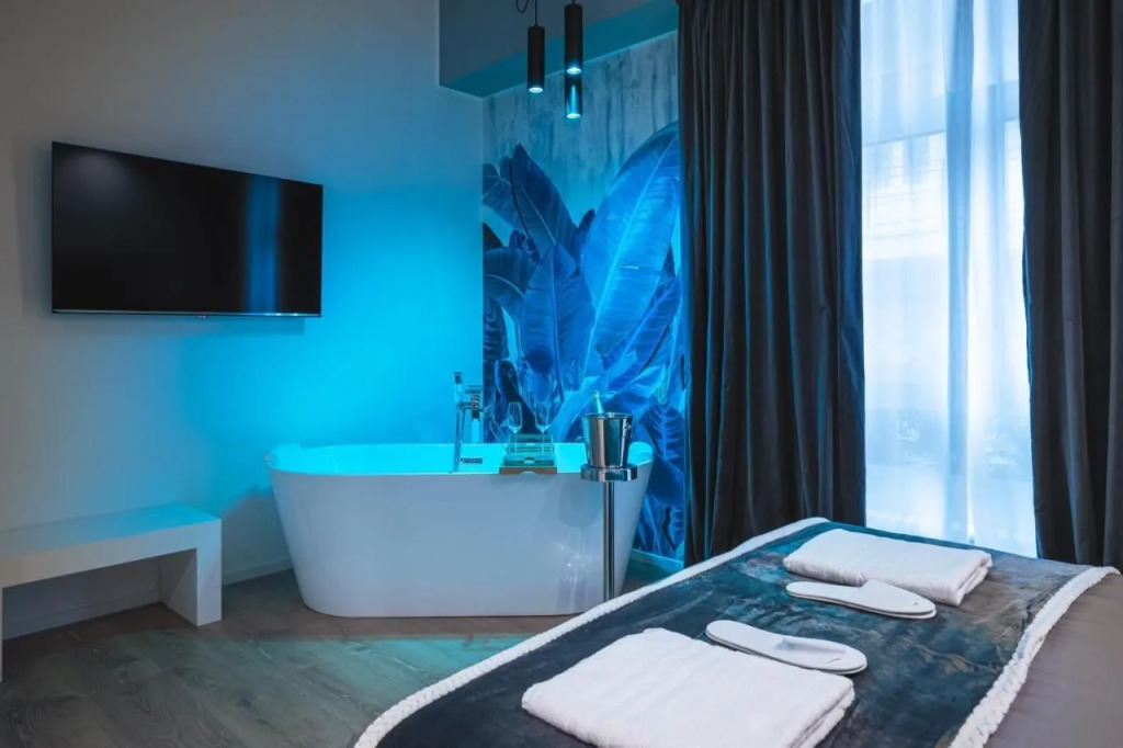 Chamur Luxury Suites & Jacuzzi in Palermo