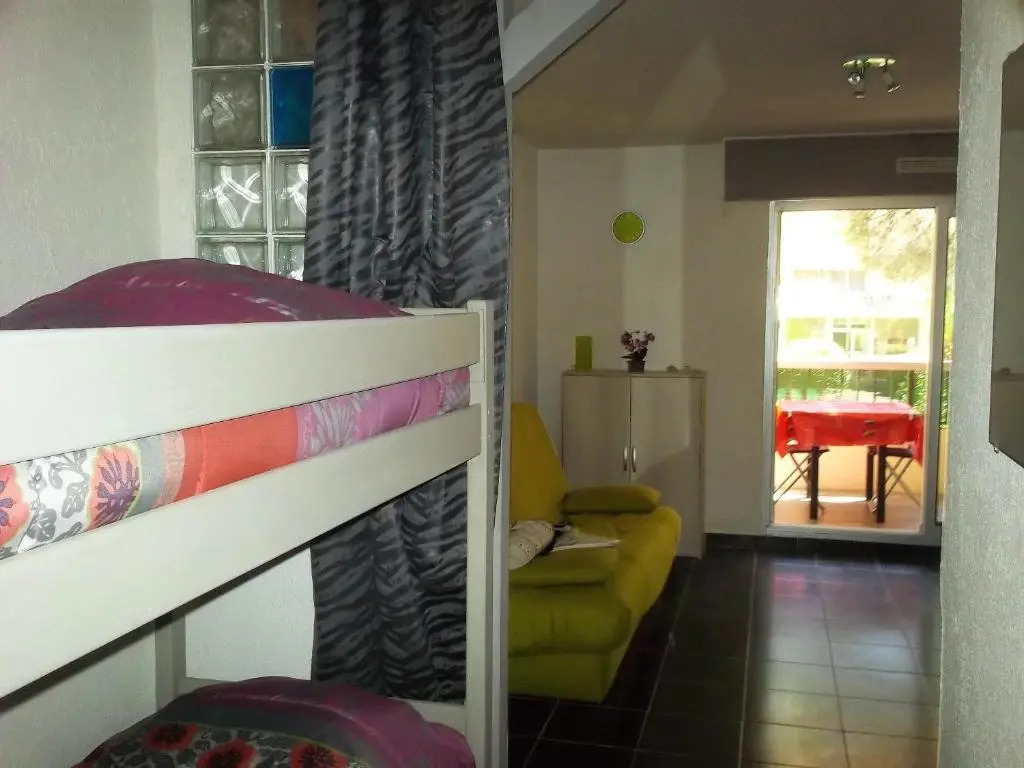 Studio a Saint Mandrier sur Mer a 700 m de la plage avec terrasse