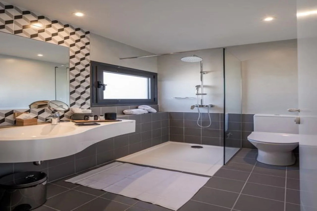 Urban Nest - Suites & Apartments
