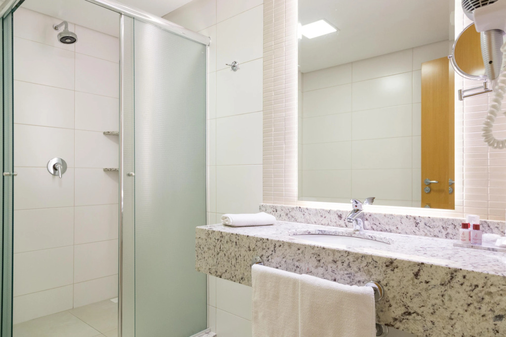 Mogano Premium Hotel - ELETROPOSTO