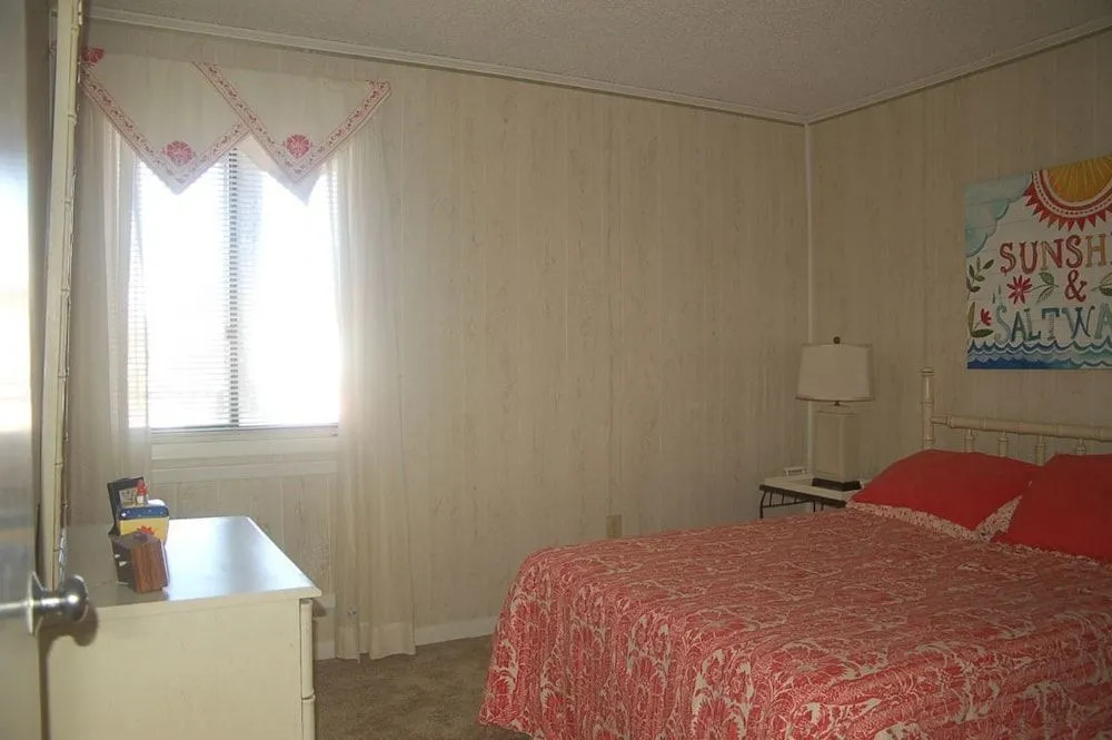 Crescent Beach Villas, unit 101 - 2 Br Condo