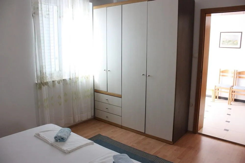 Pintar Apartment