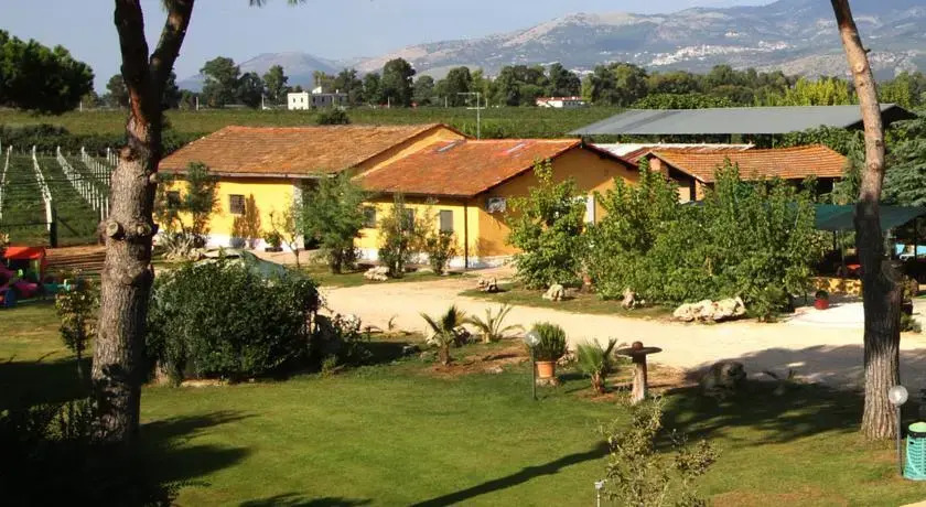 Agriturismo Ali E Radici