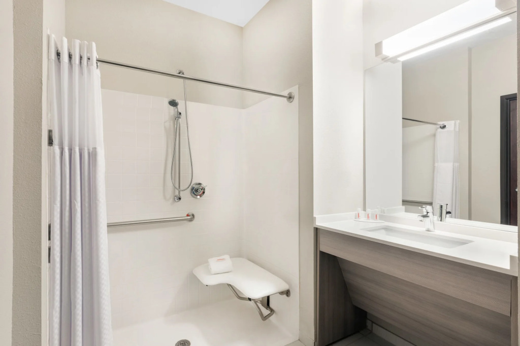 Microtel Inn & Suites By Wyndham Perry