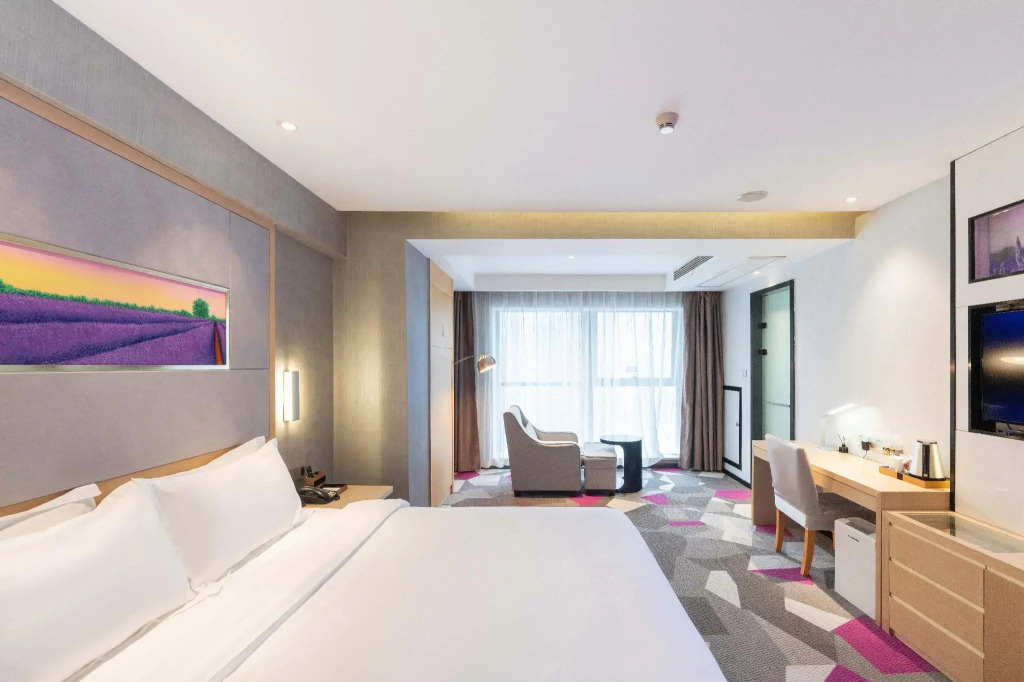 LangPu Hotel (Wuhan Wuchang Railway Station Square)