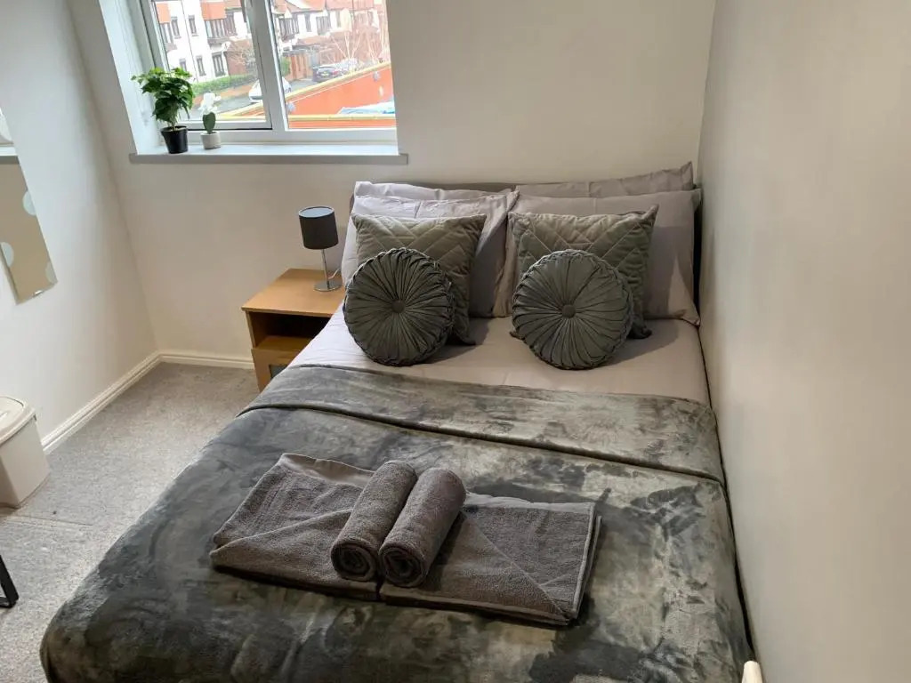 Wharncliffe House - Workstays Company UK