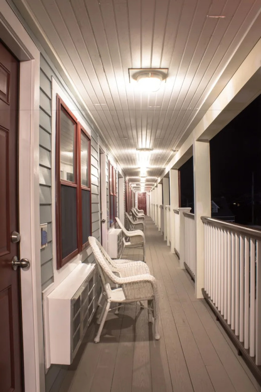 MV Surfside Hotel