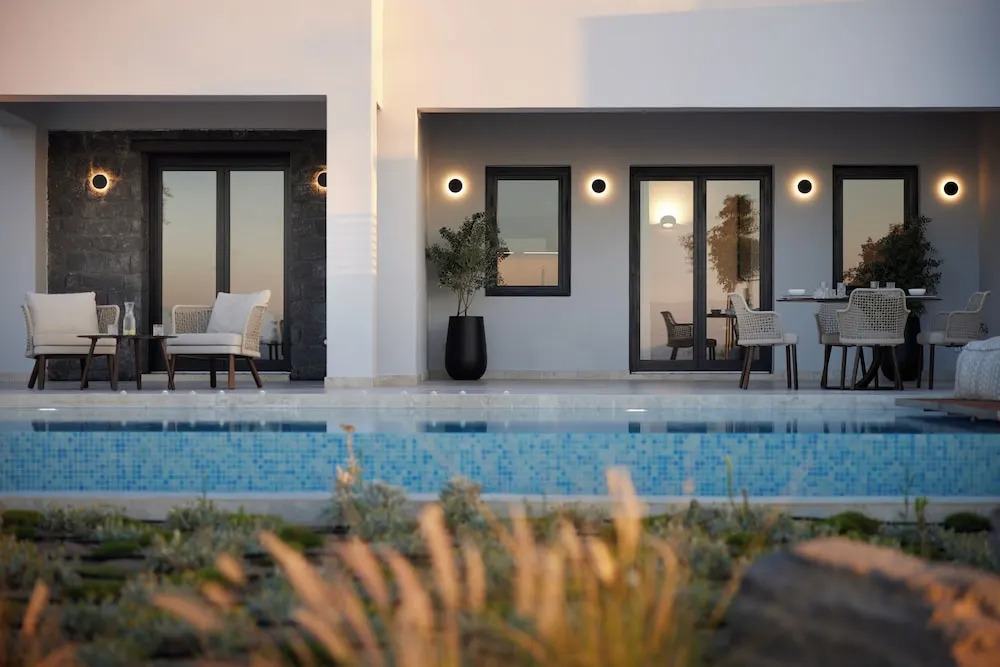 Aernia Suites & Art