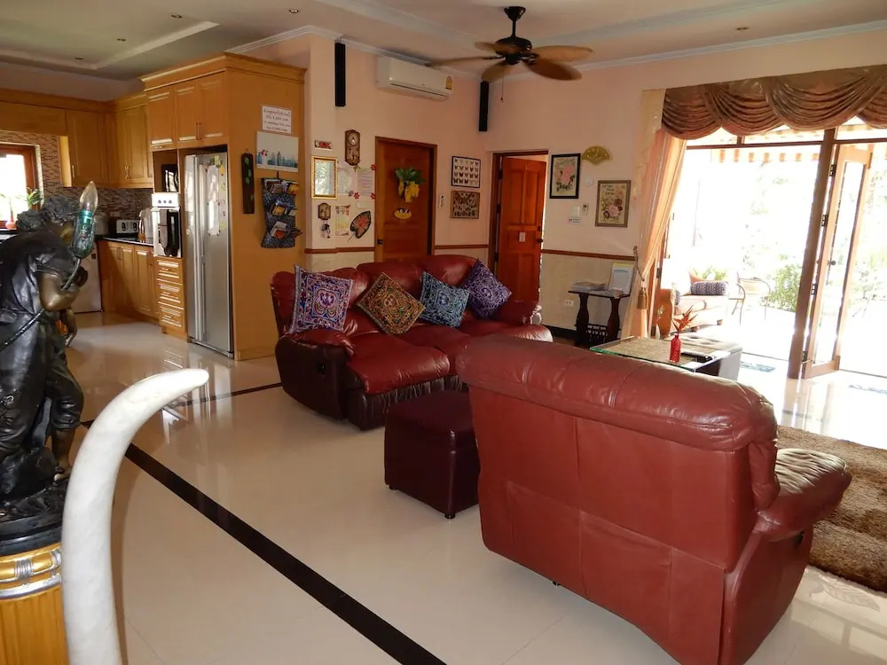 Luxury Holiday Villa Paradise
