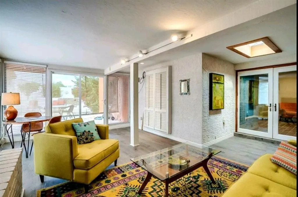 Tranquil oasis near Old Town, hot tub, mountain views