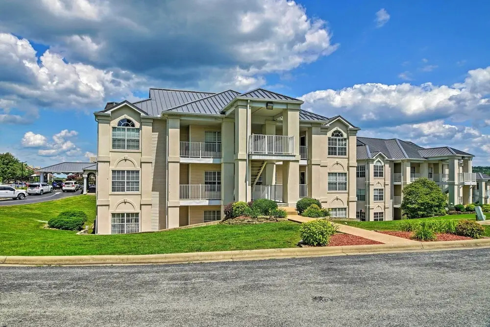 Branson Condo: Pool Access, Near Table Rock Lake!