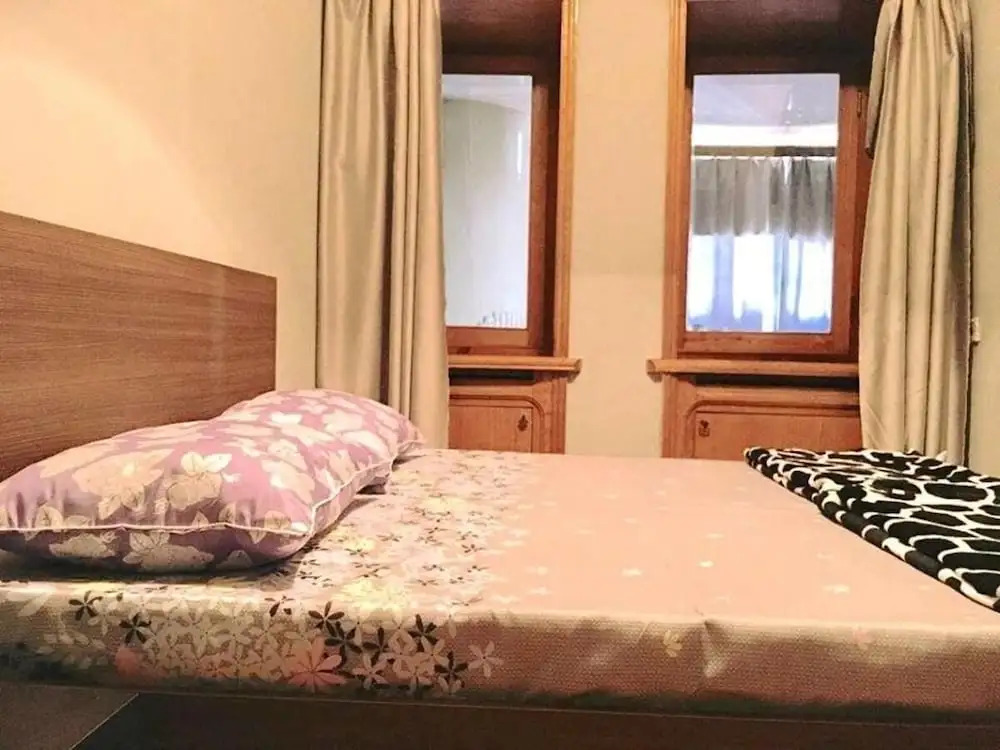 Taj Hostel