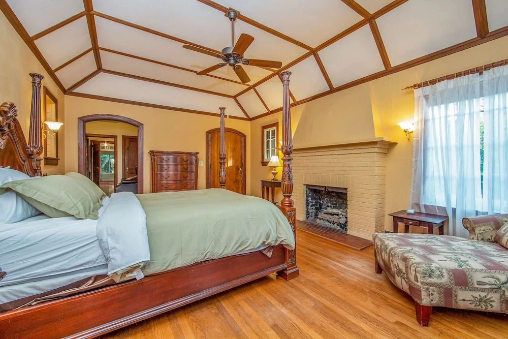 The Tudor Cottage