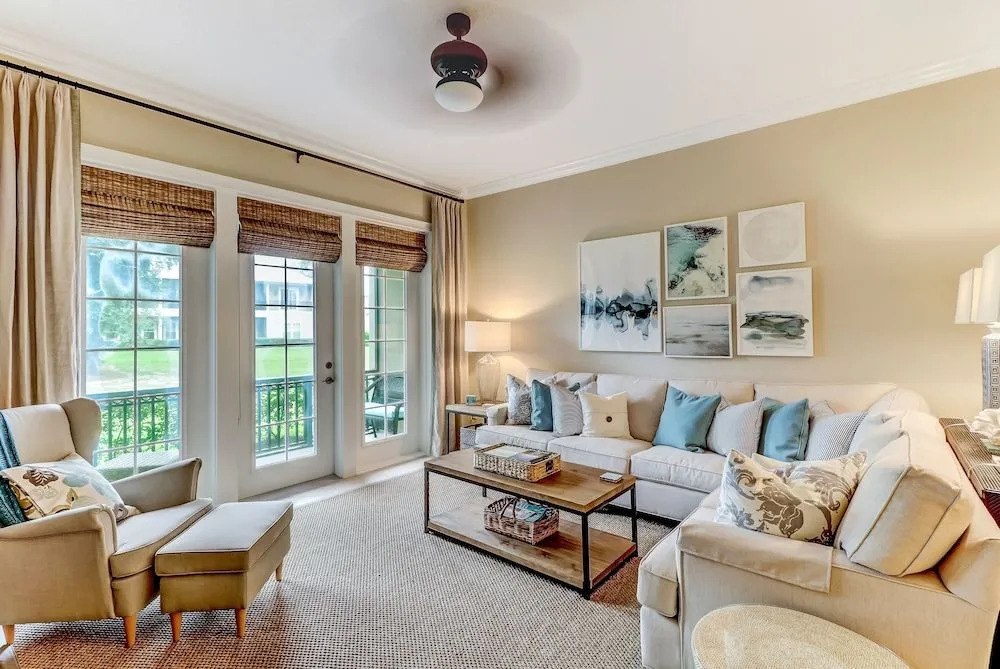 Summerwoods Condo, Walkings Away to Atlantic Ocean by Redawning